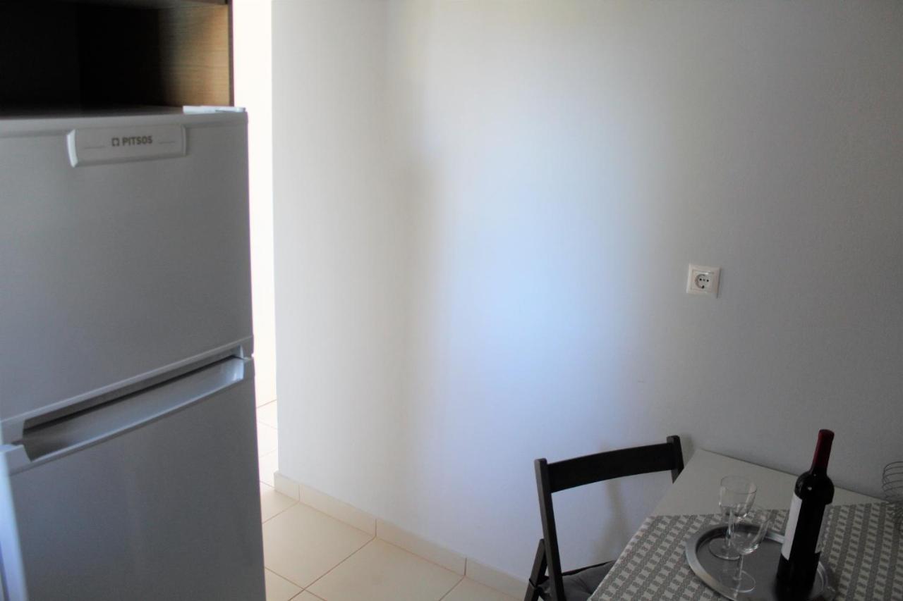 Apartments Mare Blu By The Sea. Pórto Ráfti المظهر الخارجي الصورة